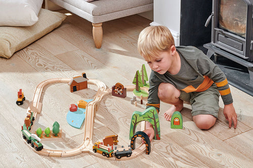 Five Reasons to Choose Screen-Free Toys for Toddlers