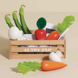 Wooden toy crate of assorted vegetables by Le Toy Van, featuring wood and fabric play pieces for healthy eating role play.